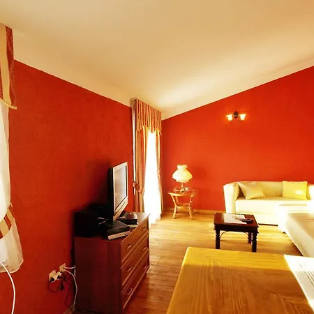 Marija By Interhome * ויר